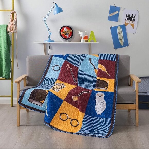 Soul & Lane Touch of Magic Lap Quilt - 50" x 60", Lightweight Quilted Throw - Picture 1 of 5